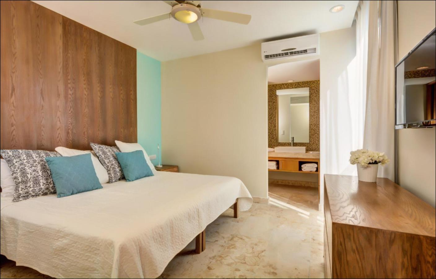 Anah Suites By Las Flores Vacation Rentals Playa del Carmen Chambre photo